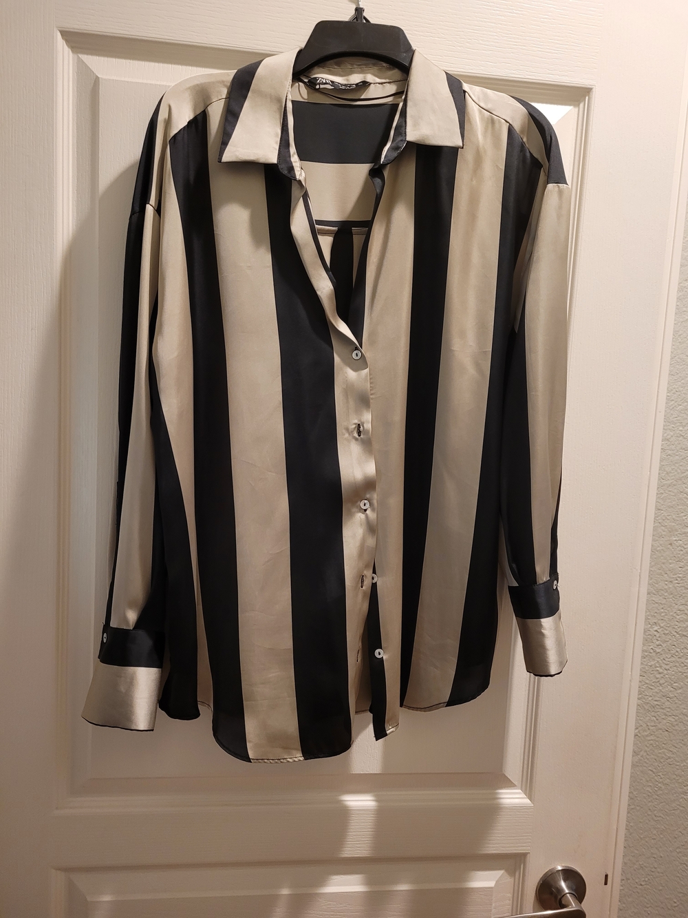Zara Black and Cream Striped Satin Blouse XL